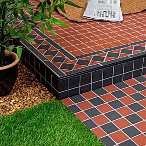 Era Red & Black Corner 29x23.8cm (per piece)