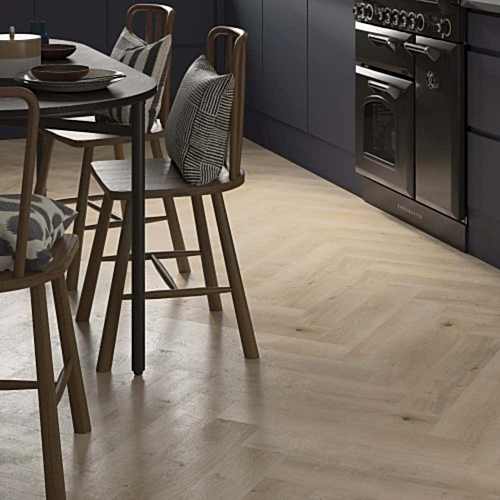 Clicklux Selwood Light Oak Herringbone 12.6x63cm (box of 28)