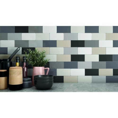 Subway Light Grey Glossy 10x30cm (box of 27)
