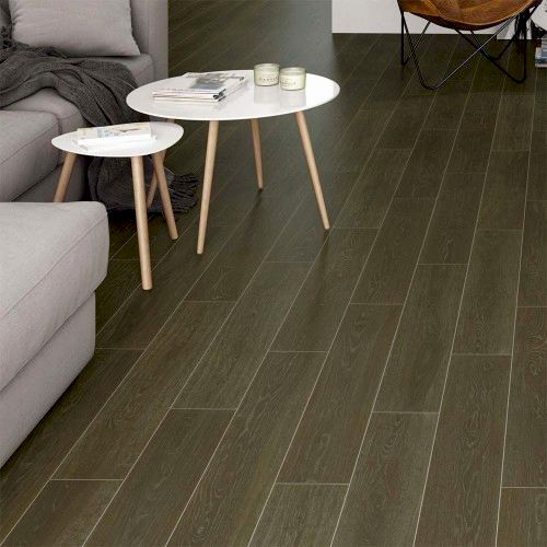Monteverde Walnut 15x90cm (box of 9)