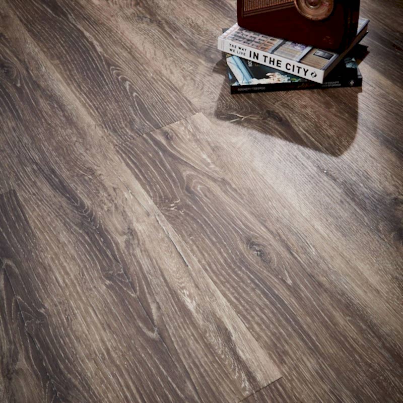 Natural Roasted Oak LVT 18.4x121.9cm (box of 16) Natural Roasted Oak LVT 18.4x121.9cm (box of 16)
