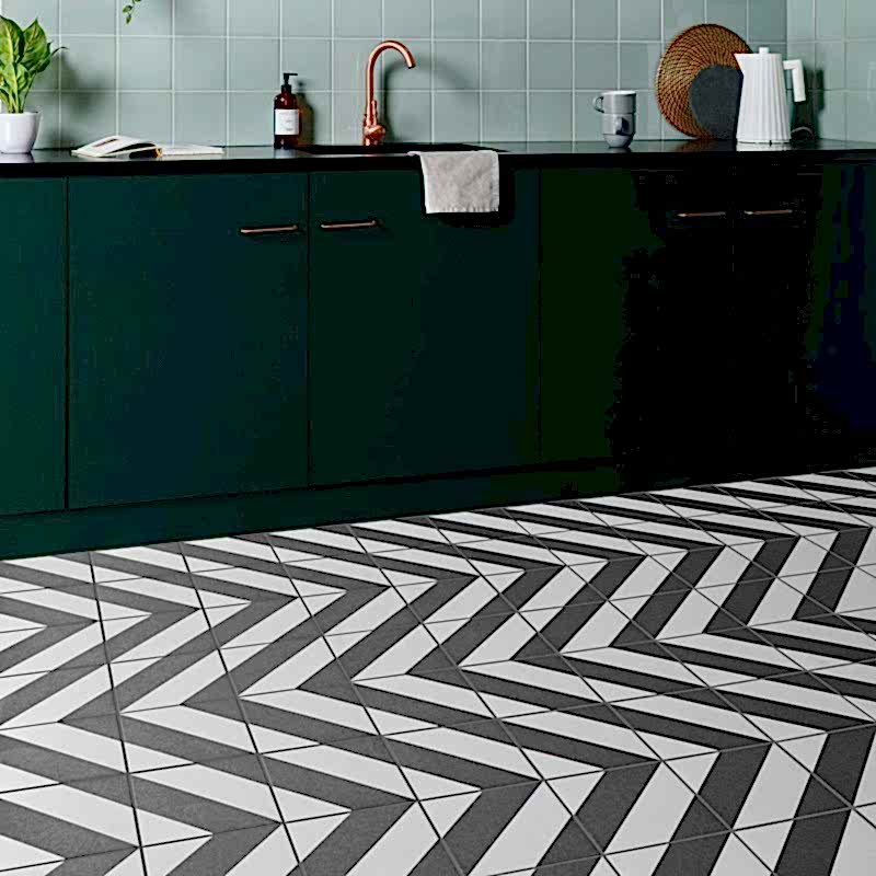 Zebra Black and White 22.3x22.3cm (box of 23)