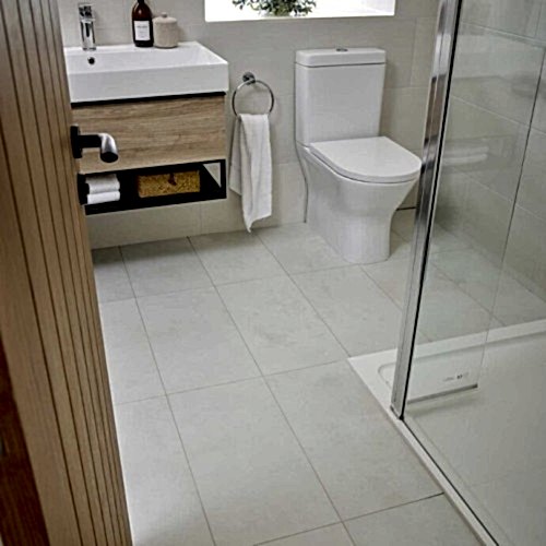 Natural Stones Pale Limestone LVT 30.5x61cm (box of 18)